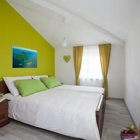 Bea By Interhome * Diminići