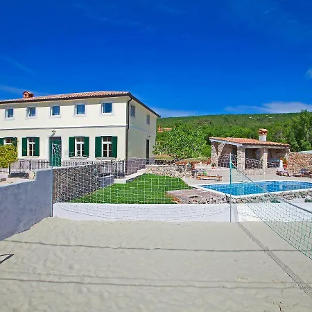 Villa Bea By Interhome